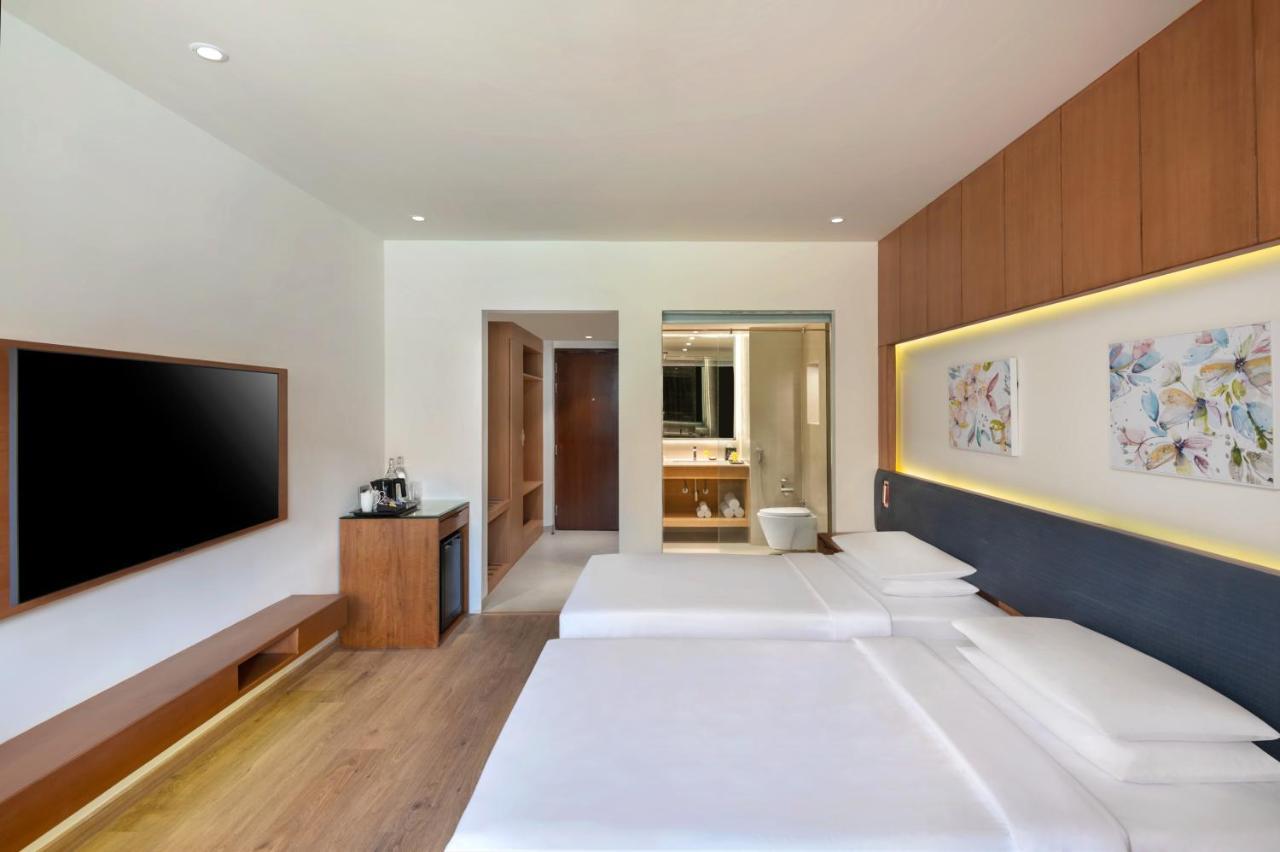 Hyatt Place Goa Candolim Bagian luar foto